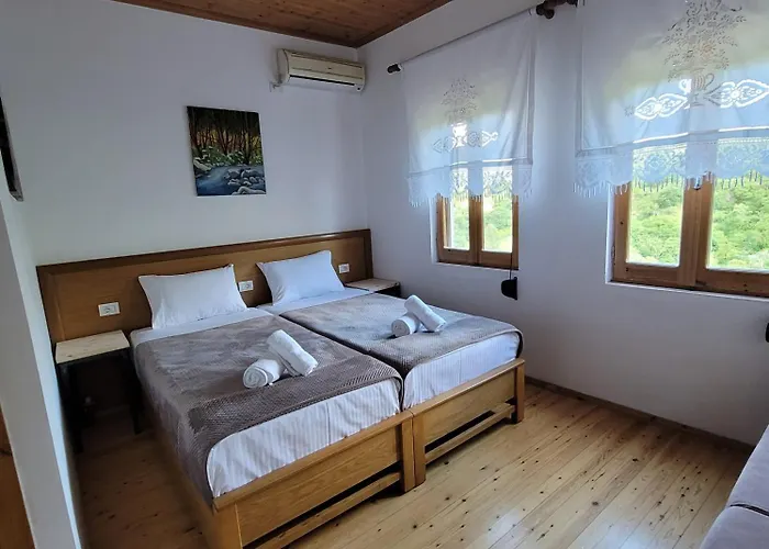 Jona Guest House