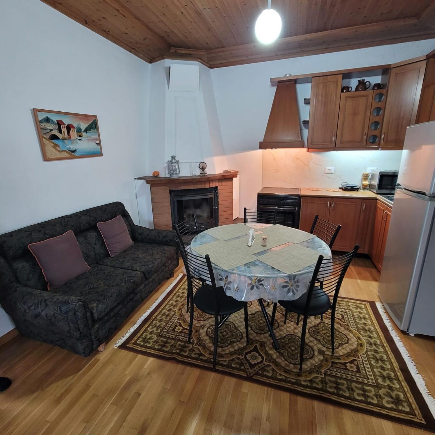 Jona Apartmán Gjirokastër