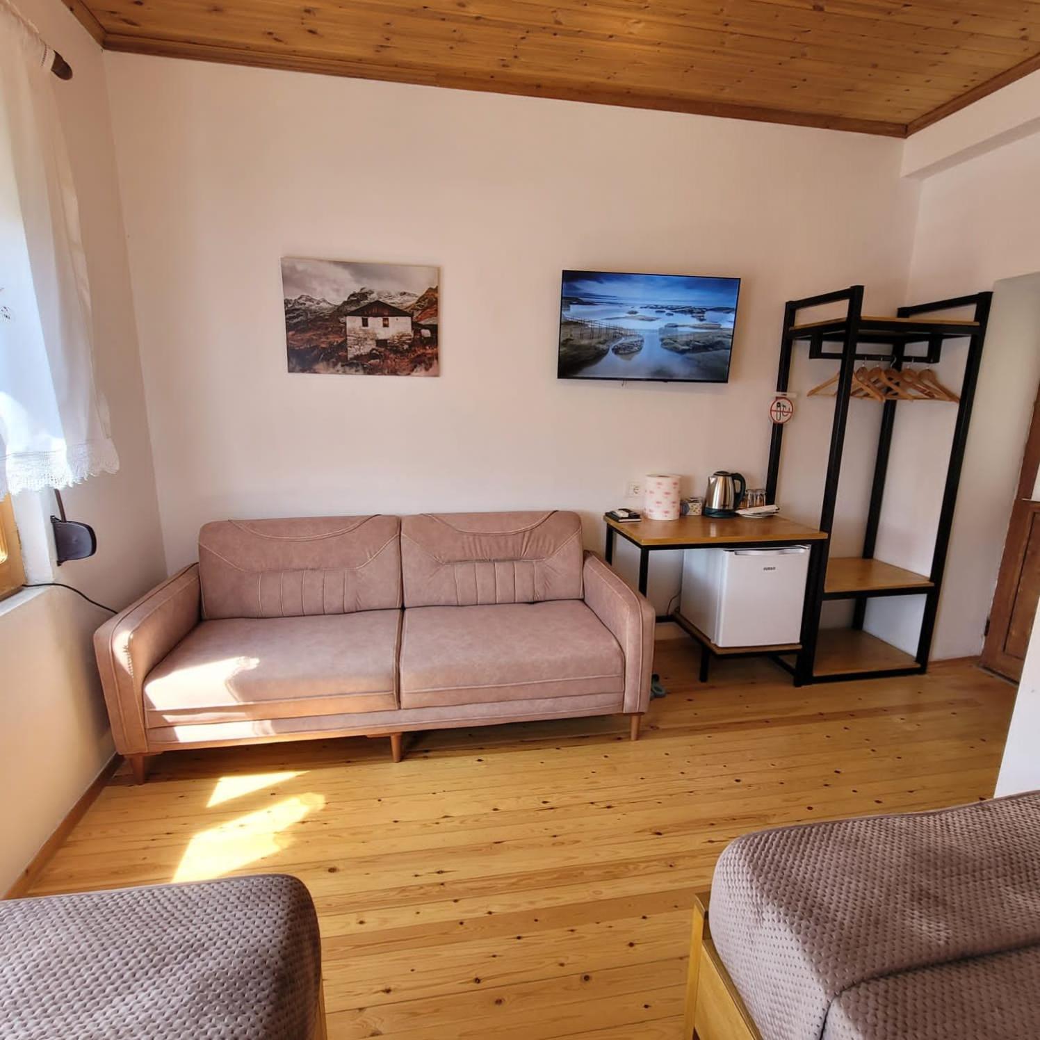 Appartement Jona Gjirokastër